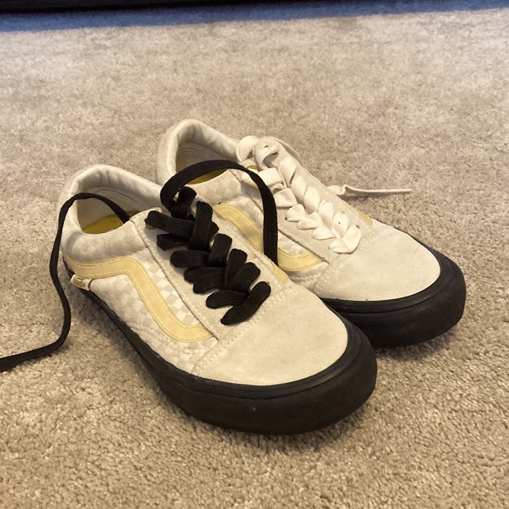 Size 6 us men vans skateboard shoes